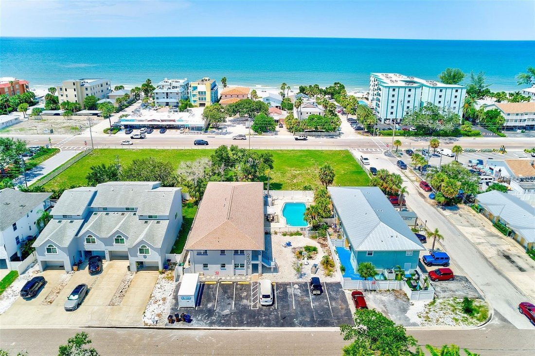 Condo in Indian Shores, Florida, United States 5 - 18638723