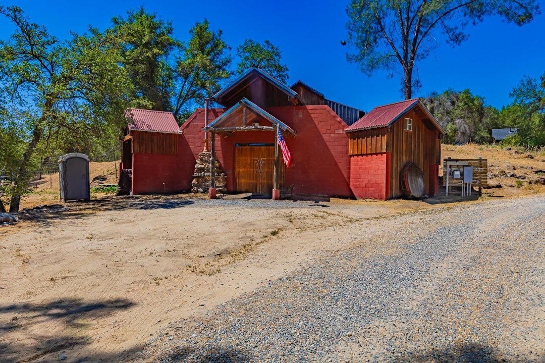 House in O'Neals, California, United States 4 - 18639181