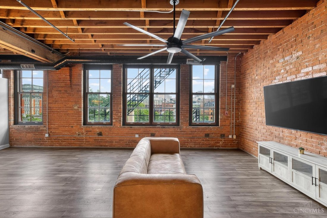 Condo in Cincinnati, Ohio, United States 4 - 18635451
