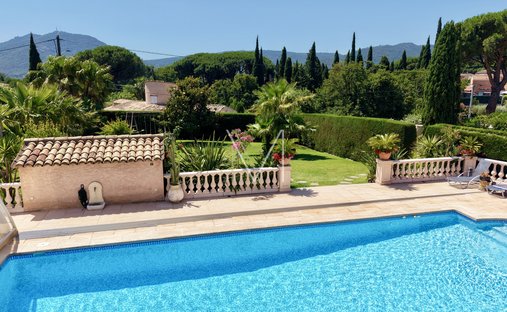 Villa à Le Plan-de-la-Tour, Provence-Alpes-Côte d'Azur, France 1