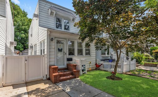 House in New York, New York, United States 1