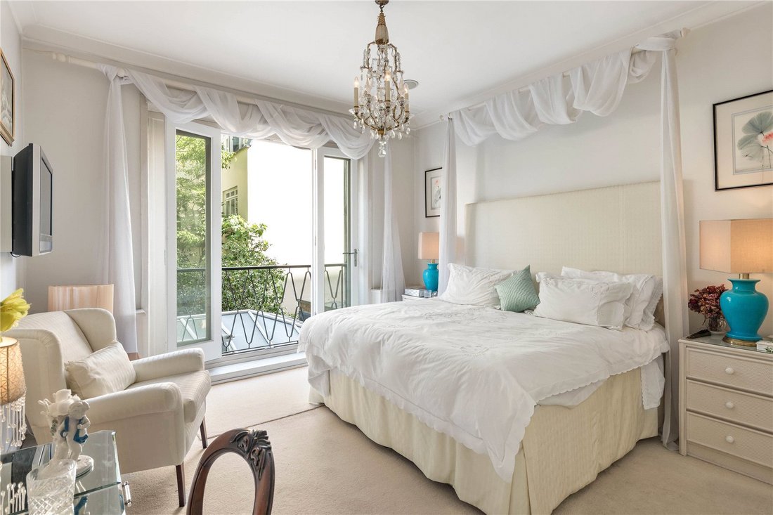 Apartment in Belgravia, Westminster, England 3 - 18634223