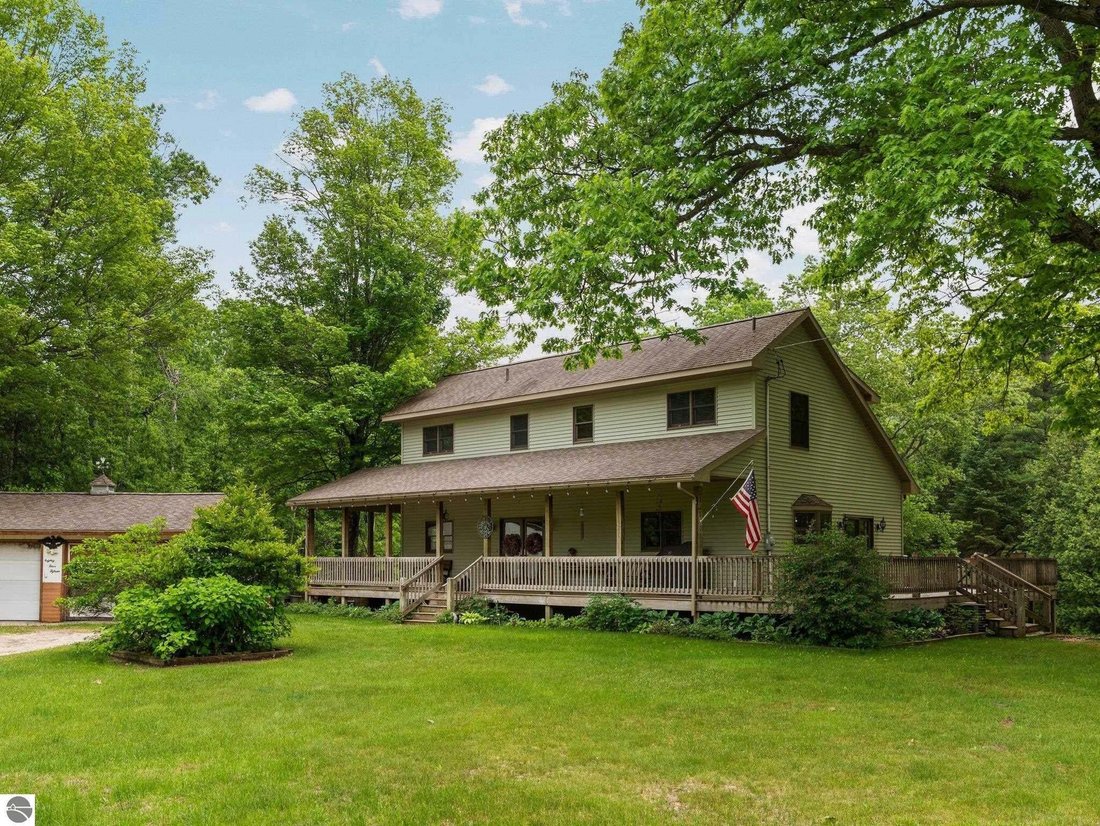 House in Lake City, Michigan, United States 5 - 18636129