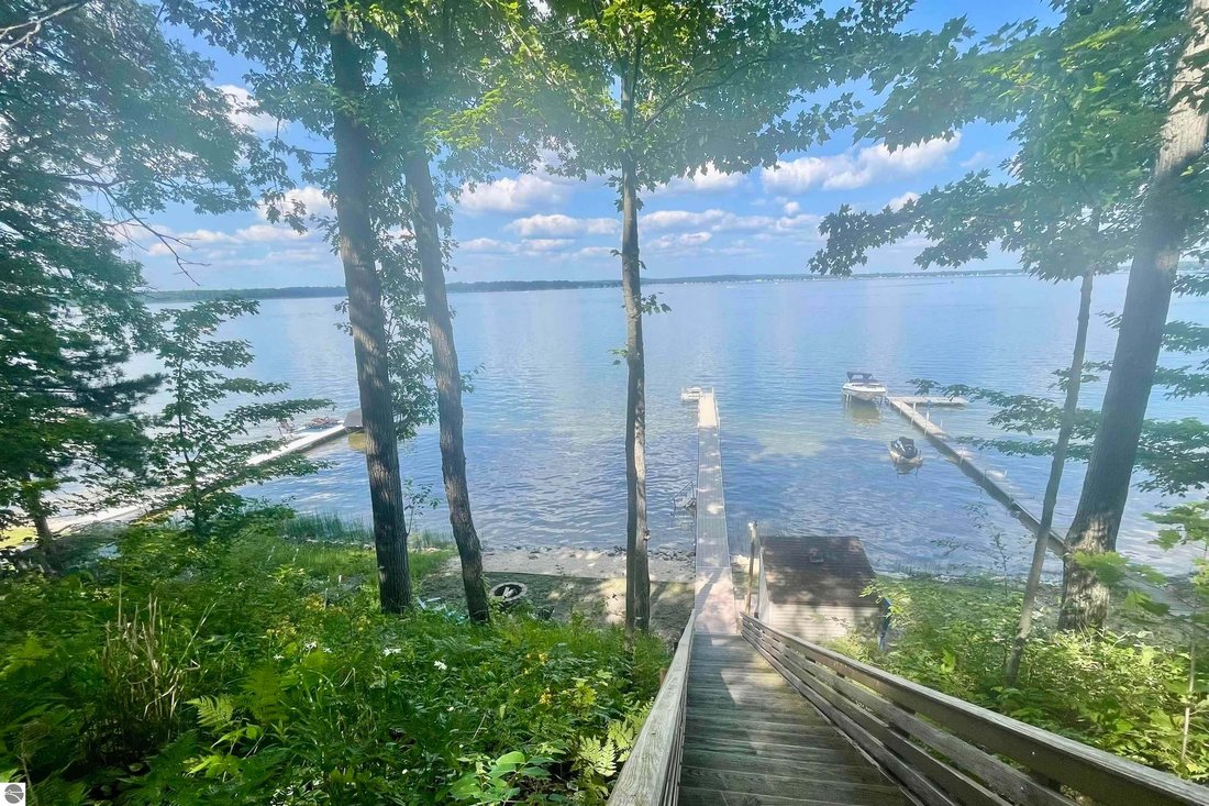 House in Lake City, Michigan, United States 3 - 18635857
