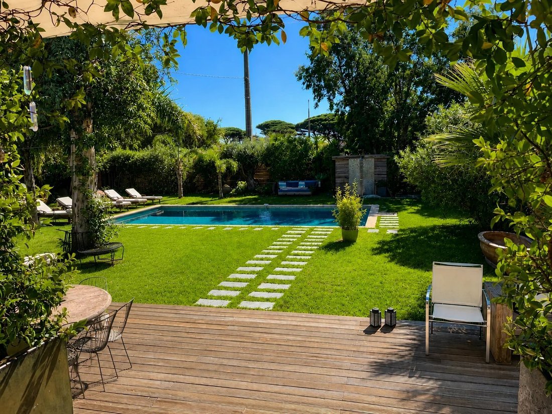 Villa in Ramatuelle, Provence-Alpes-Côte d'Azur, France 2 - 18634518