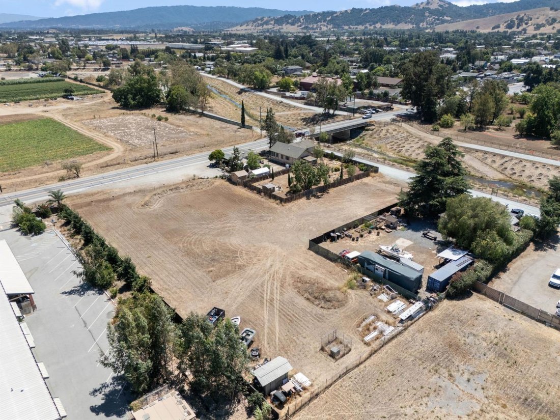 San Martin, California, United States 4 - 18637316