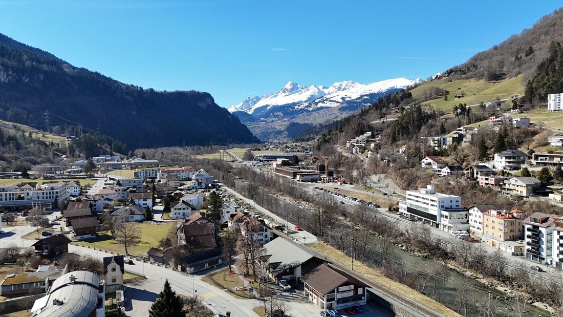 Land in Ilanz/Glion, Grisons, Switzerland 5 - 18633184