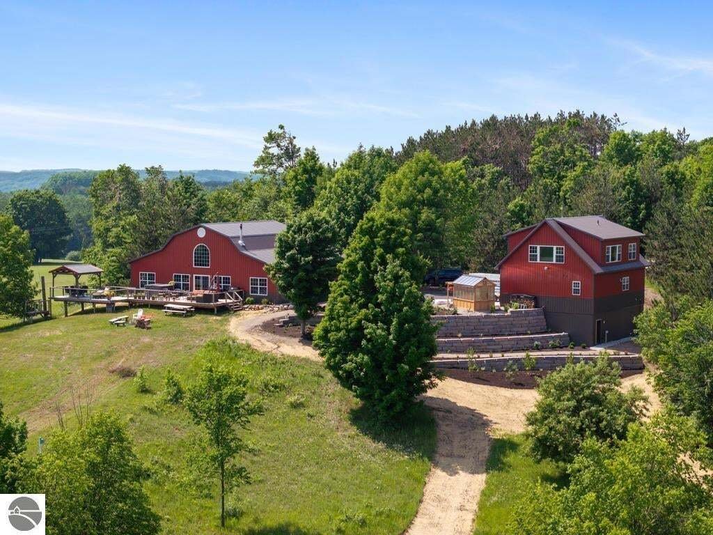 House in East Jordan, Michigan, United States 1 - 18635887