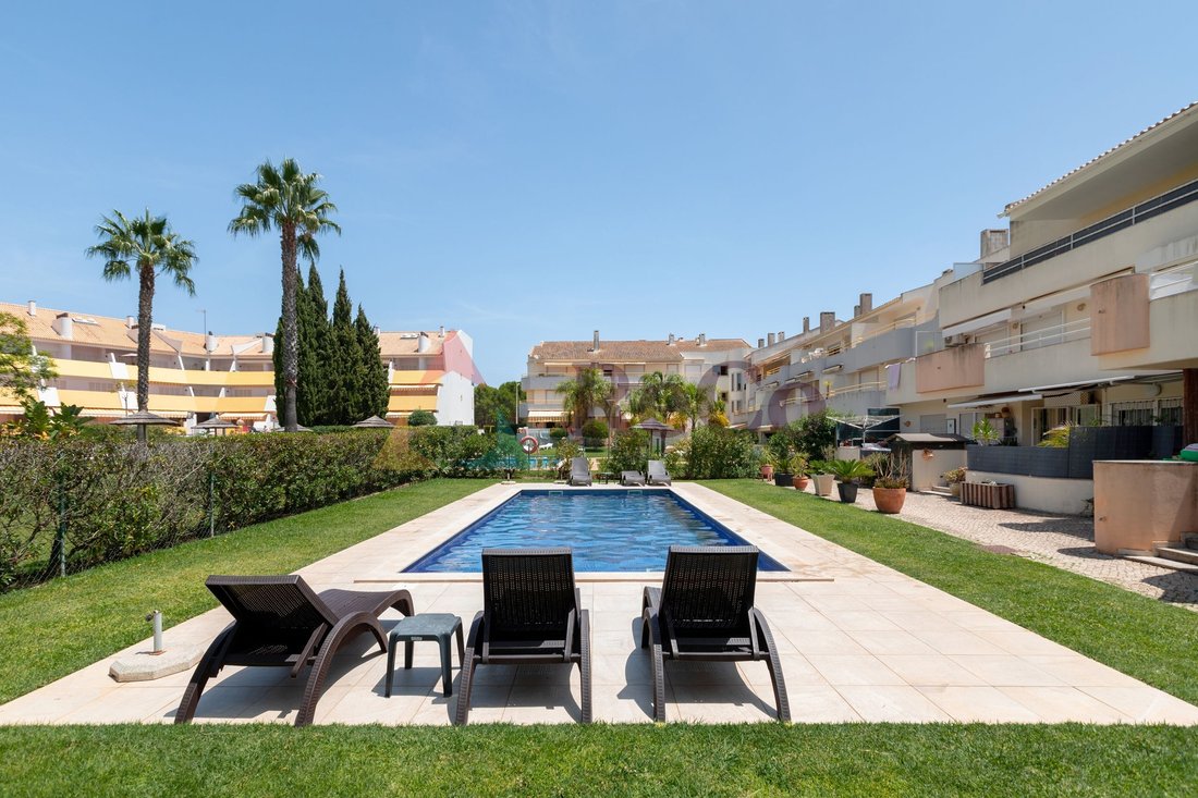 Apartamento en Quarteira, Algarve, Portugal 1 - 18638868