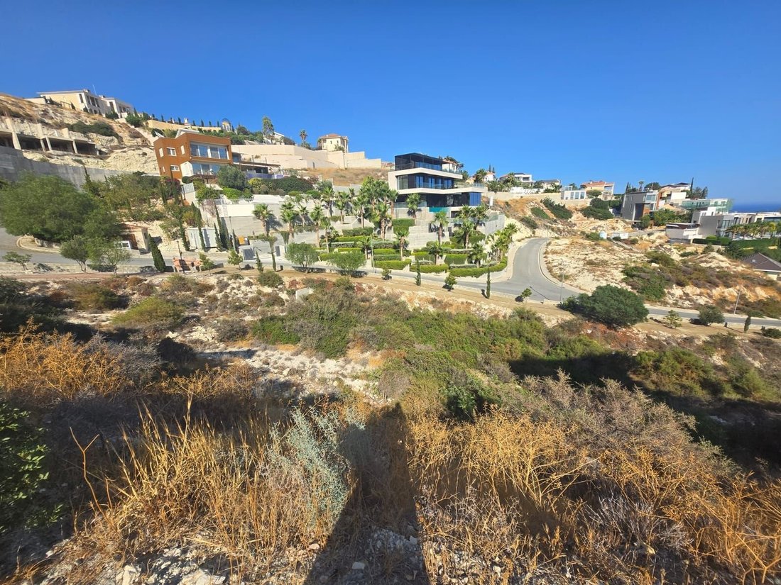 Land in Agios Tychon, Limassol, Cyprus 5 - 16379755