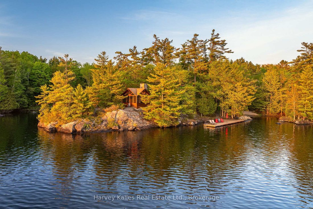 House in Gravenhurst, Ontario, Canada 2 - 18639626