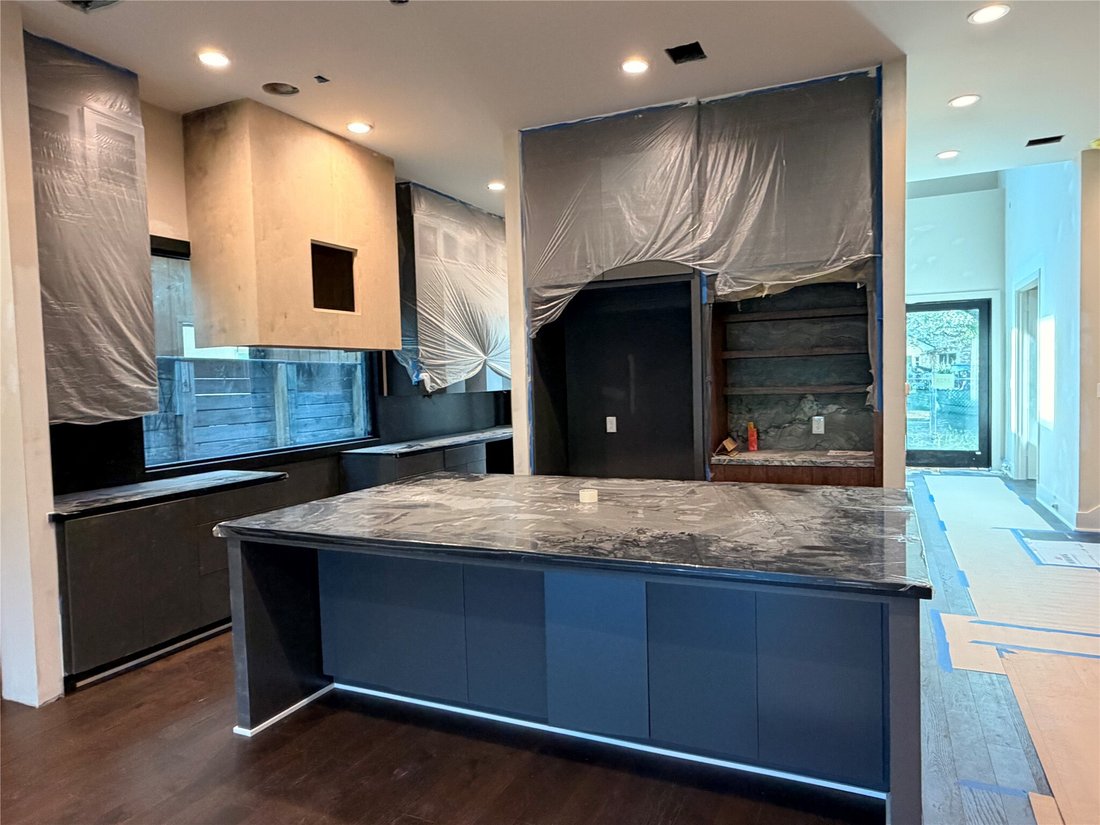 House in Houston, Texas, United States 4 - 17938373