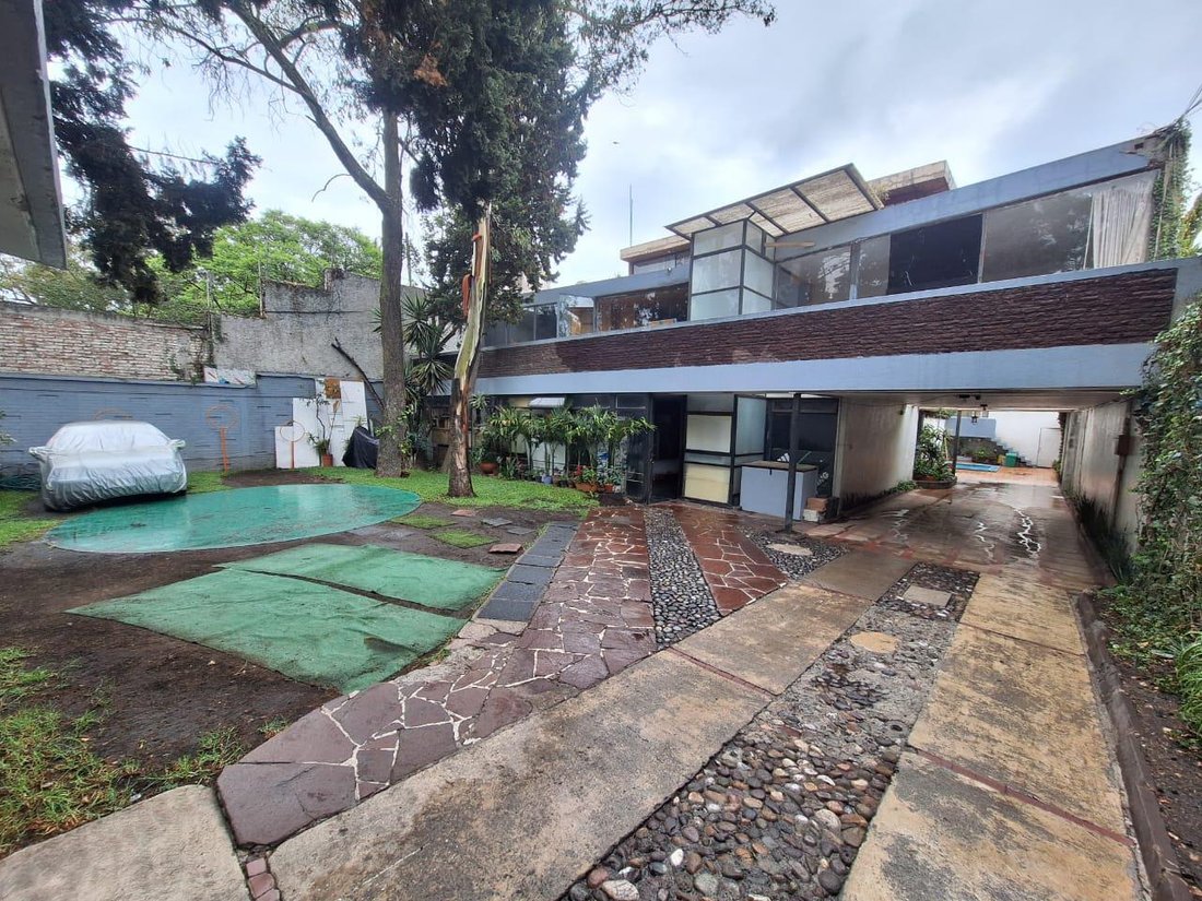 House in Mexico City, Mexico 2 - 18634826