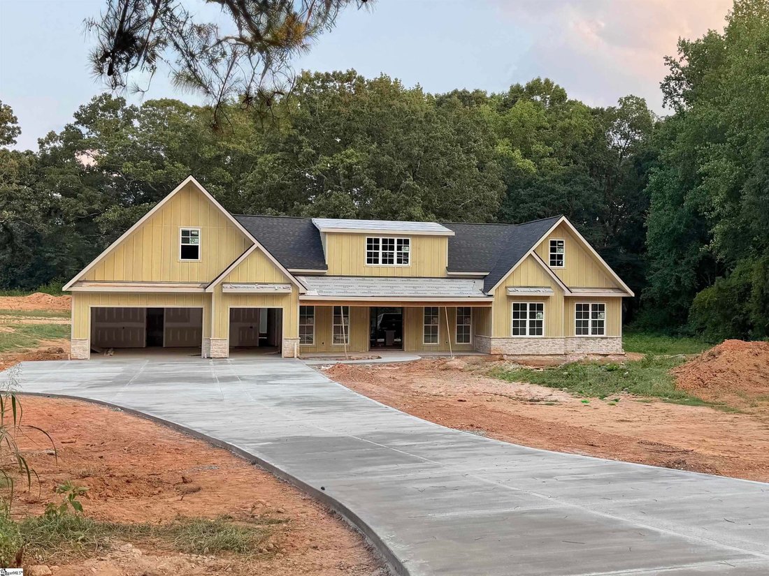House in Fountain Inn, South Carolina, United States 2 - 18637075