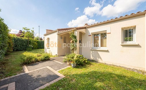 Villa in Nord, Basse-Goulaine, France 1