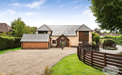 House in Mount Hermon, Woking, England 1