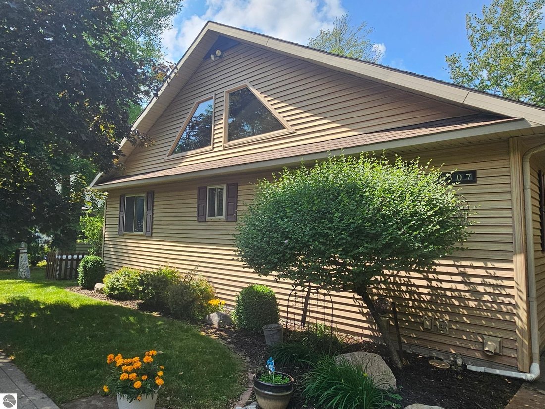 House in Lake, Michigan, United States 4 - 18636025