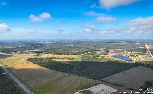 Farm Ranch in Gonzales, Texas, United States 1