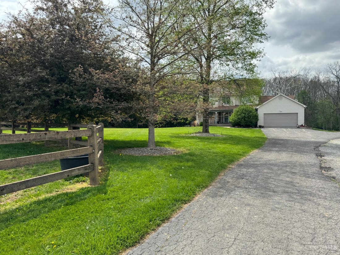 House in Clarksville, Ohio, United States 2 - 18635394