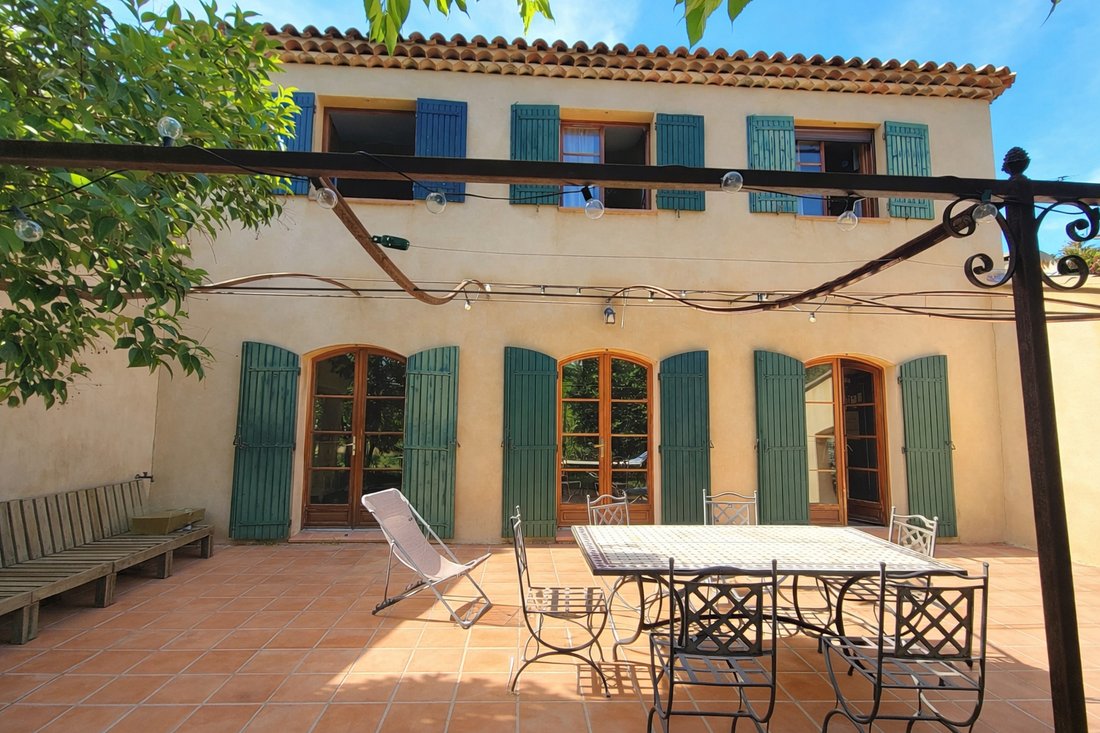 Villa in Meyreuil, Provence-Alpes-Côte d'Azur, France 2 - 18639196