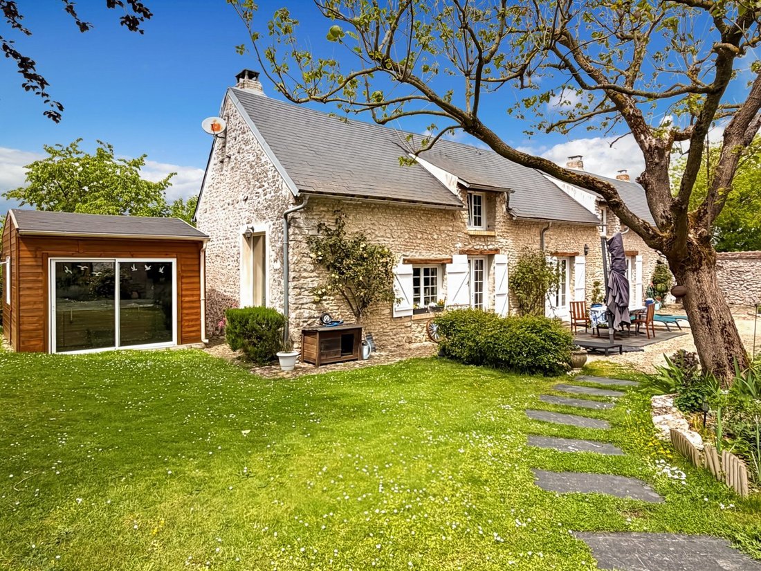 House in Saclas, Ile-de-France, France 3 - 18638635