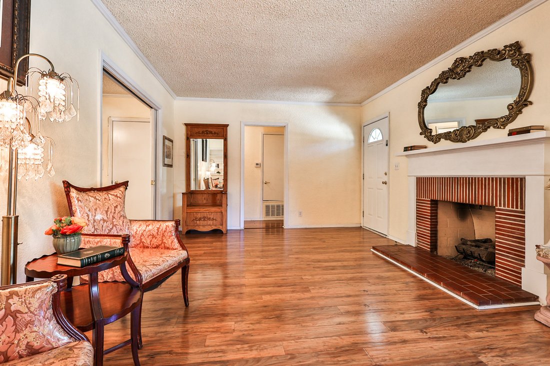 House in Pomona, California, United States 5 - 18634447