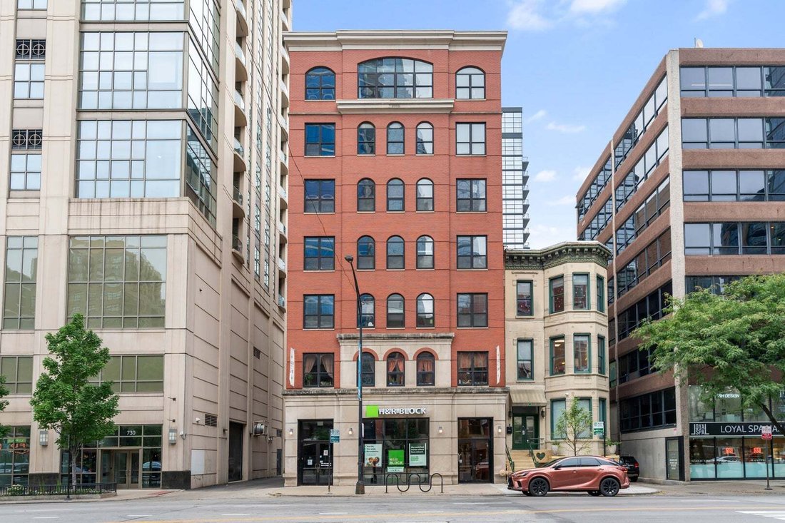 Condo in Chicago, Illinois, United States 1 - 18638108