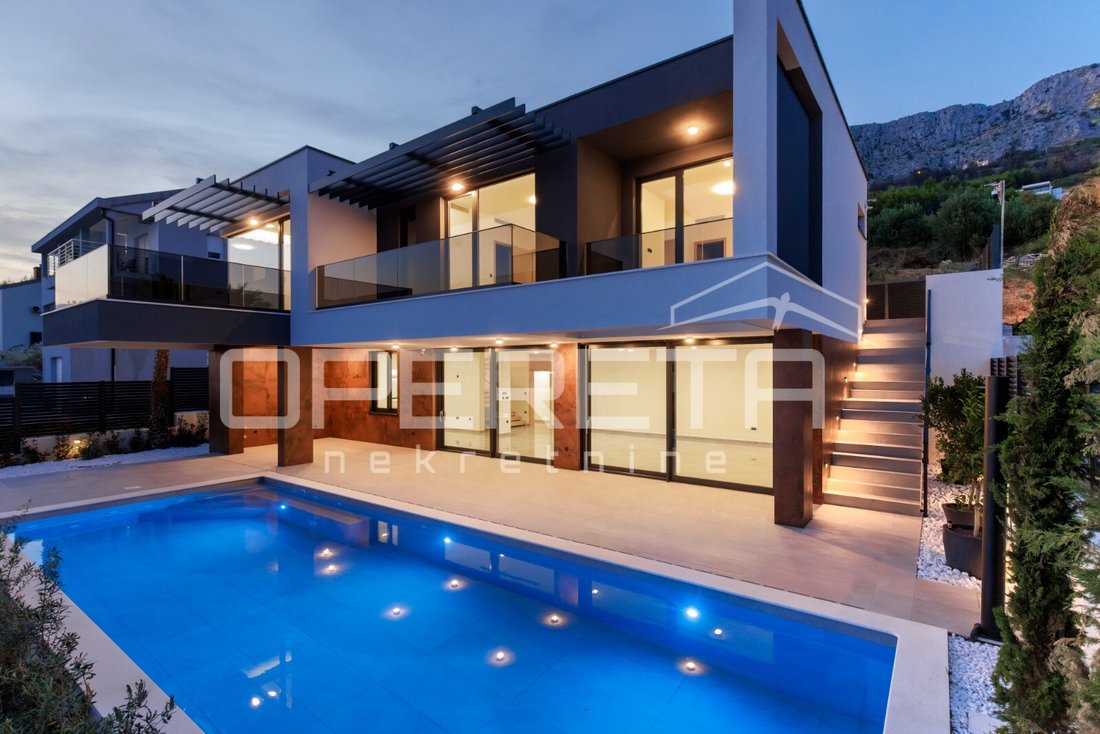 House in Dugi Rat, Split-Dalmatia County, Croatia 1 - 18638883