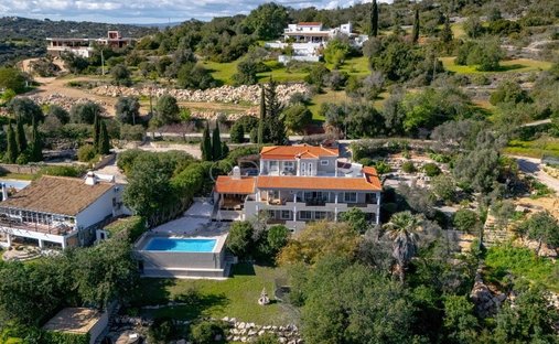 House in Loule (Sao Clemente), Algarve, Portugal 1