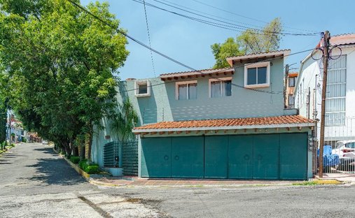 House in Naucalpan de Juárez, State of Mexico, Mexico 1