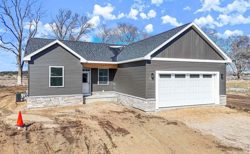 House in Traverse City, Michigan, United States 1