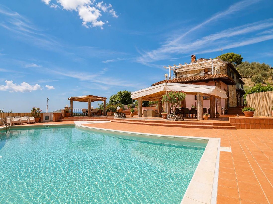 Villa in Massarosa, Tuscany, Italy 1 - 18638826