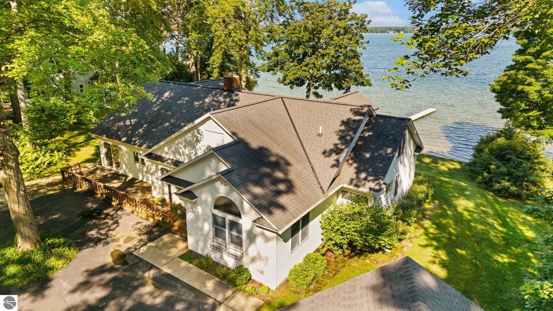 House in Traverse City, Michigan, United States 3 - 18636033