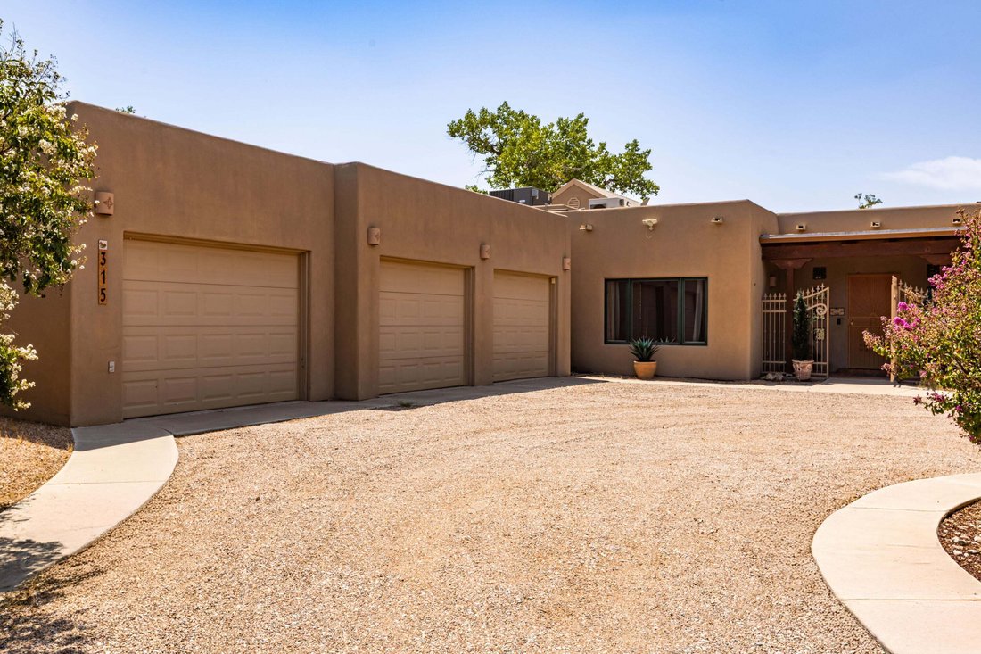 House in Albuquerque, New Mexico, United States 1 - 18140651