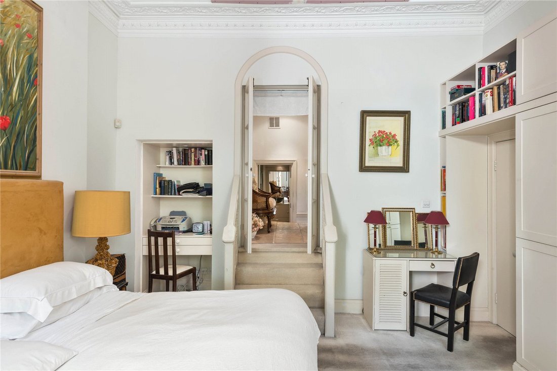 Apartment in Belgravia, Westminster, England 5 - 18634223