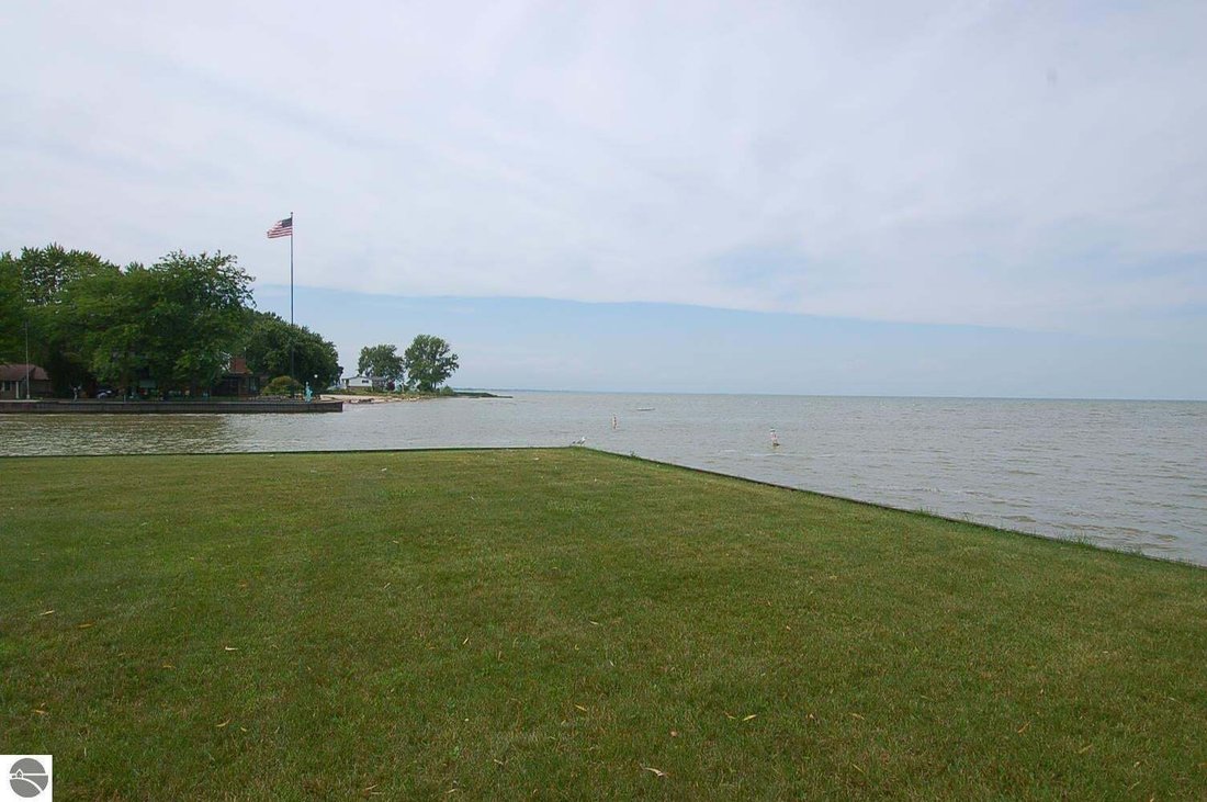 House in Bay City, Michigan, United States 3 - 18636012