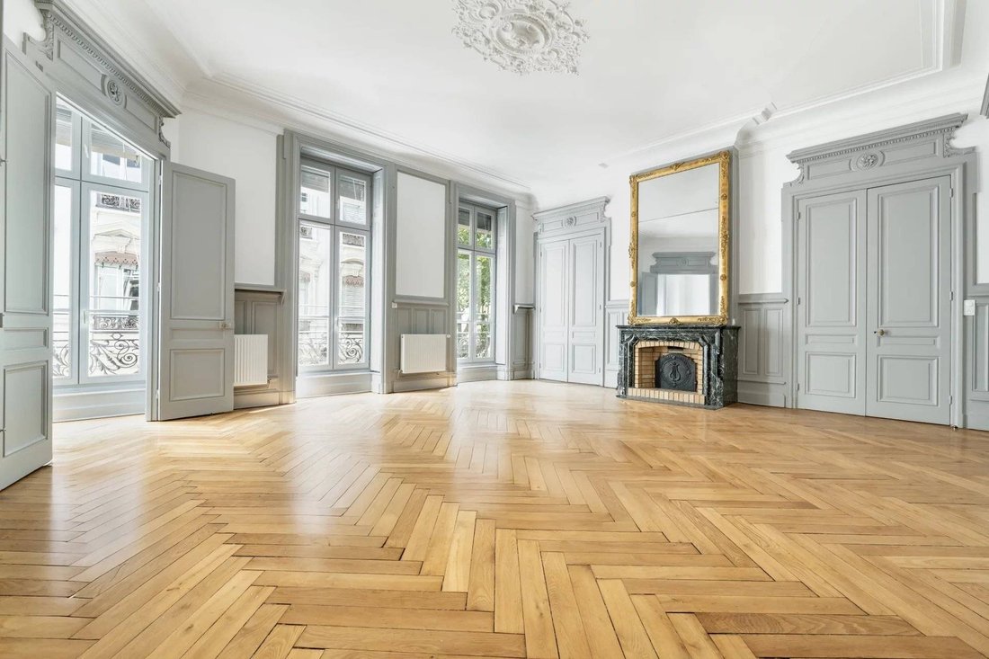 Apartment in Saint Vincent, Lyon 1er Arrondissement, Lyon 1 - 18340559