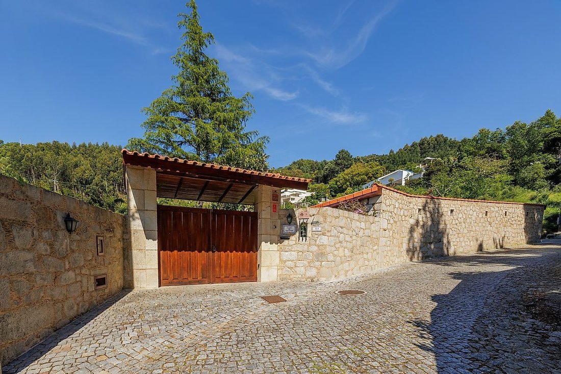 House in Moledo e Cristelo, Viana do Castelo District, Portugal 2 - 18634361