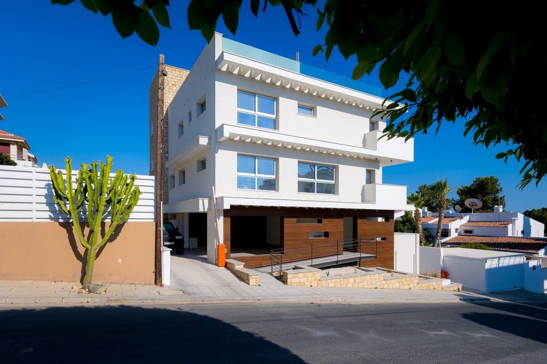 Apartment in Germasogeia, Limassol, Cyprus 1 - 17221020