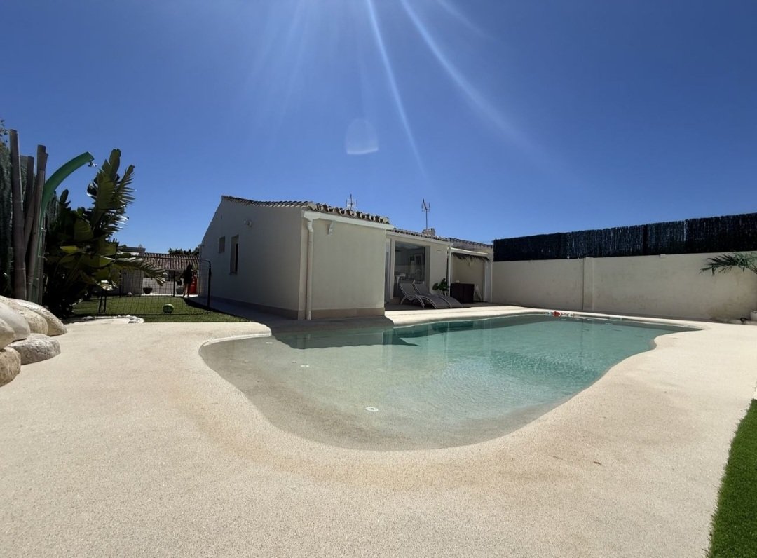 Chalet in Sitio de Calahonda, Mijas, Spain 1 - 18639095
