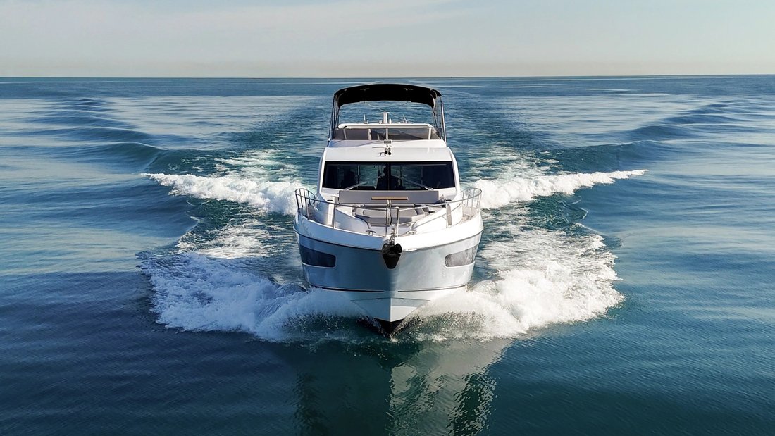 Motor Yacht in United States 2 - 18634360