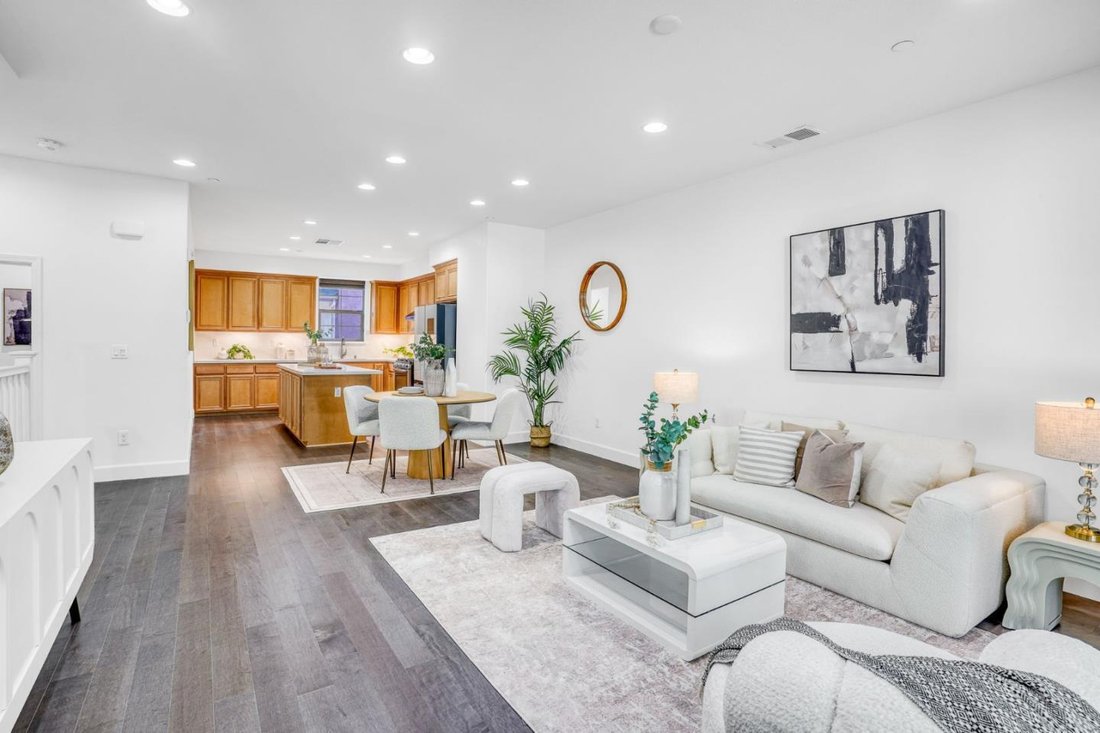Condo in Santa Clara, California, United States 3 - 18637366