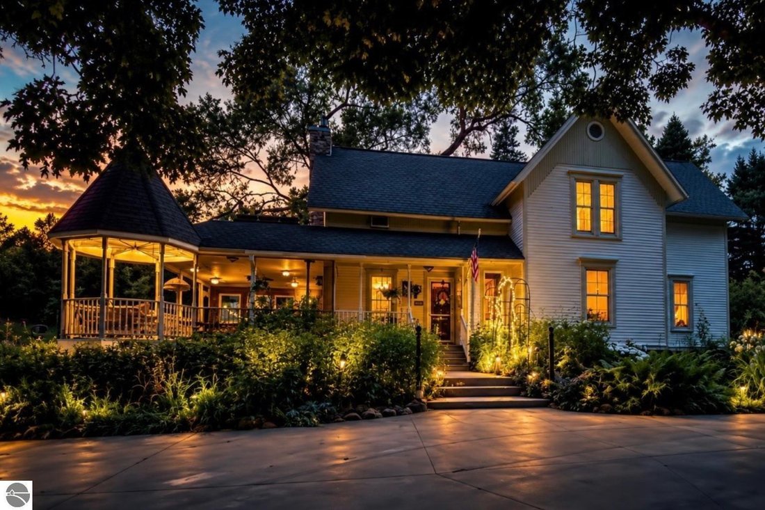 House in Traverse City, Michigan, United States 1 - 18636214