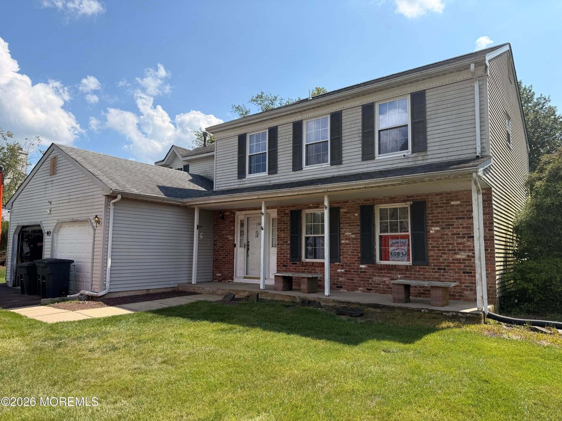 House in Manalapan Township, New Jersey, United States 1 - 18633075