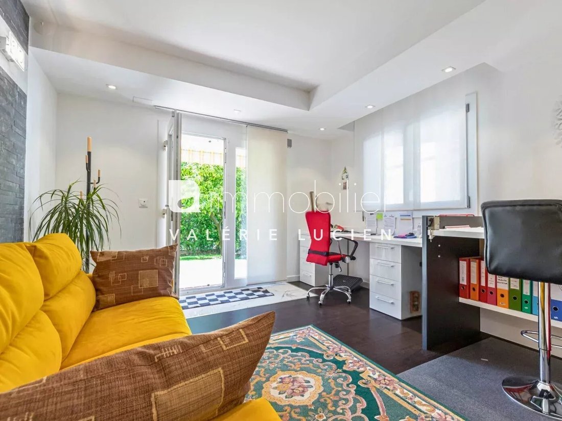 House in Cannes, Provence-Alpes-Côte d'Azur, France 3 - 17671110