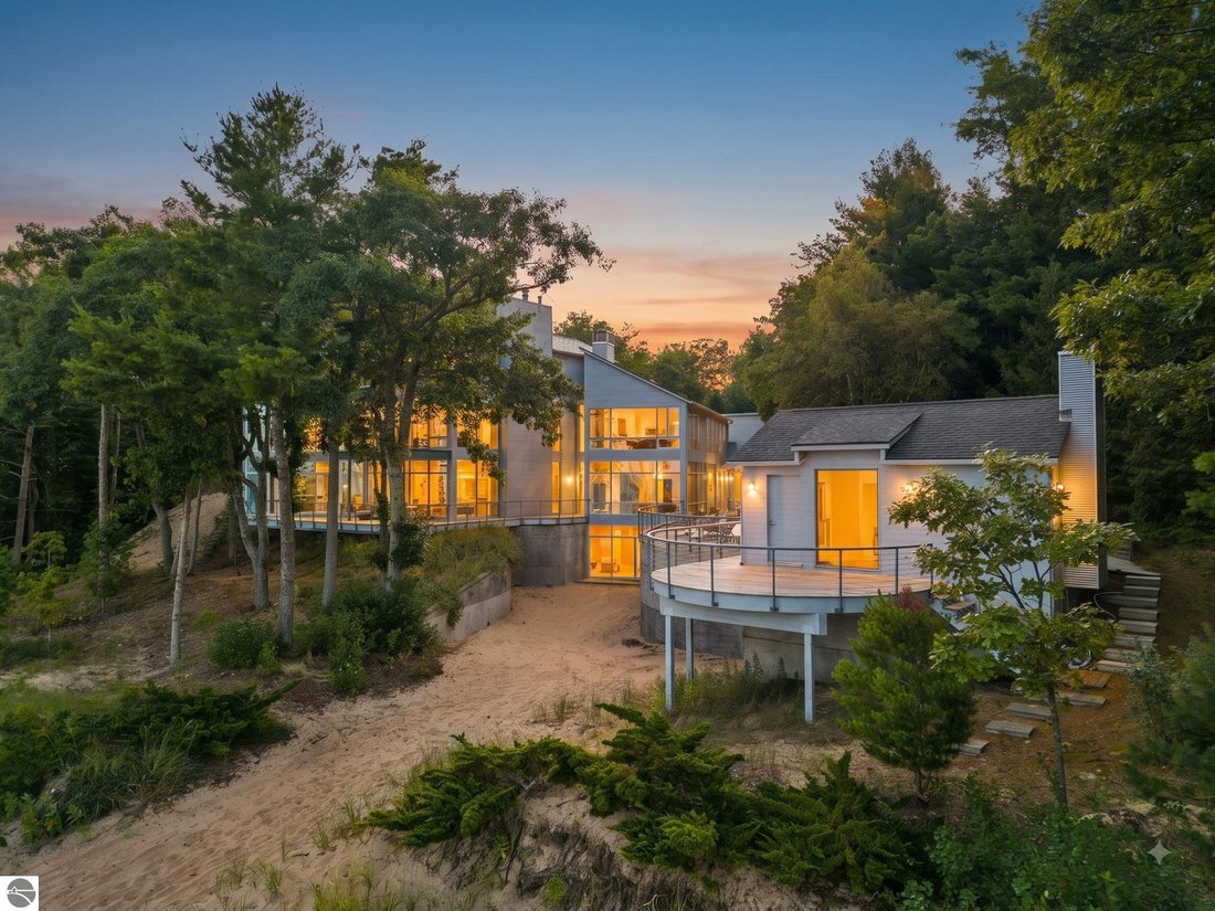 House in Elk Rapids, Michigan, United States 5 - 18636529