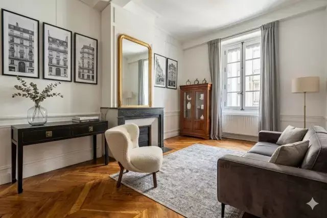 Apartment in Saint Vincent, Lyon 1er Arrondissement, Lyon 1 - 17467160