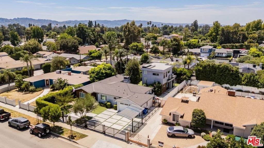 House in Los Angeles, California, United States 1 - 18637477