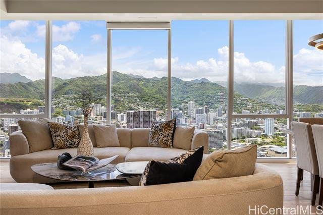 Condo in Honolulu, Hawaii, United States 2 - 18639545