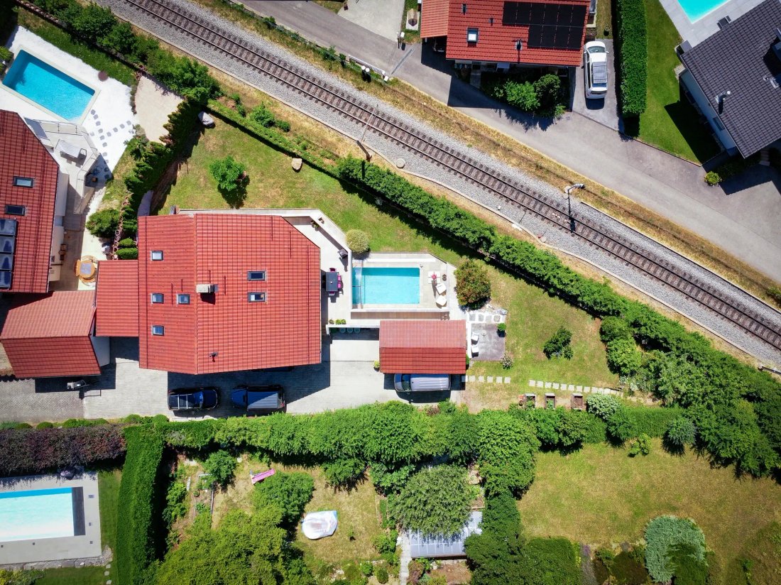 House in Arzier-Le Muids, Vaud, Switzerland 5 - 18633597